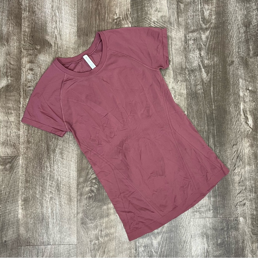 Athleta Mauve Momentum Seamless Short Sleeve Tee